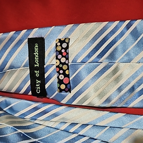 HP🎉 NWT City Of London Men's 100% Silk Tie 👔 - Picture 6 of 8
